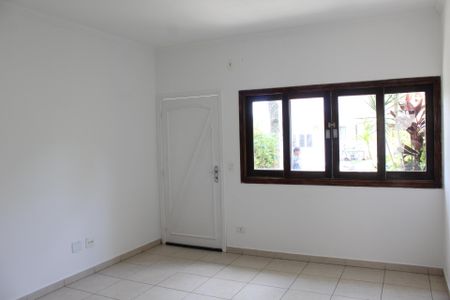 Sala de casa de condomínio para alugar com 2 quartos, 125m² em Parque Rincao, Cotia