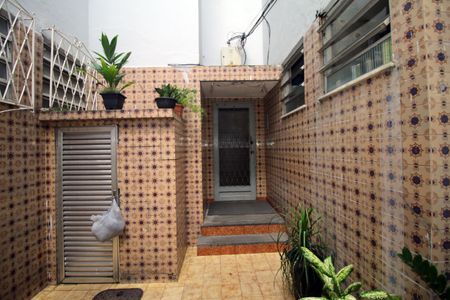 Apartamento para alugar com 48m², 2 quartos e sem vagaFachada e portaria