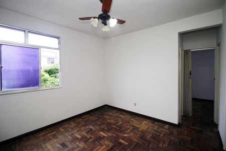 Sala de apartamento para alugar com 2 quartos, 48m² em Irajá, Rio de Janeiro