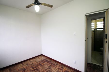 Quarto 1 de apartamento para alugar com 2 quartos, 48m² em Irajá, Rio de Janeiro