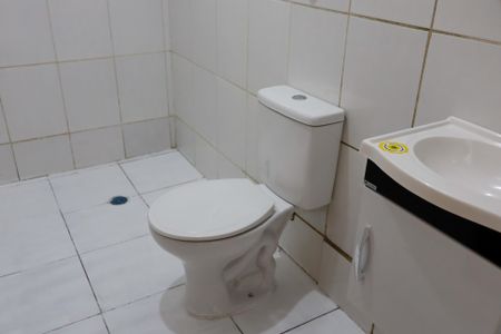 Casa para alugar com 65m², 1 quarto e sem vagaBanheiro