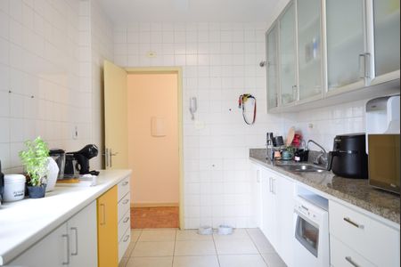 Apartamento à venda com 99m², 2 quartos e sem vagaCozinha