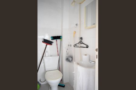 Apartamento à venda com 99m², 2 quartos e sem vagaÁrea de Serviço - banheiro