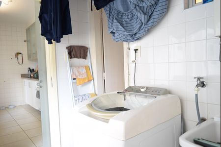 Apartamento à venda com 99m², 2 quartos e sem vagaÁrea de Serviço