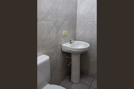 Casa para alugar com 44m², 1 quarto e sem vaga Casa para alugar com 44m², 1 quarto e sem vagaBanheiro da Suíte 1