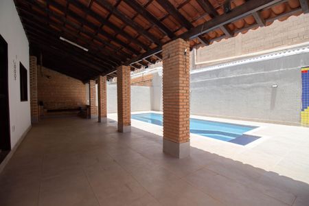 Casa de condomínio para alugar com 450m², 7 quartos e 3 vagasVaranda