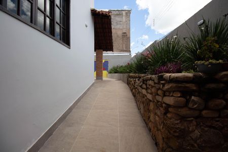 Casa de condomínio para alugar com 450m², 7 quartos e 3 vagasJardim