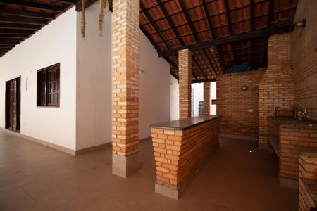 Casa de condomínio para alugar com 450m², 7 quartos e 3 vagasChurrasqueira
