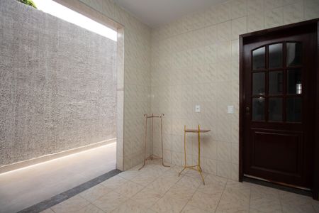 Casa de condomínio para alugar com 450m², 7 quartos e 3 vagasÁrea de Serviço