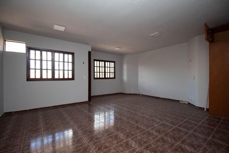 Casa de condomínio para alugar com 450m², 7 quartos e 3 vagasSuíte Master