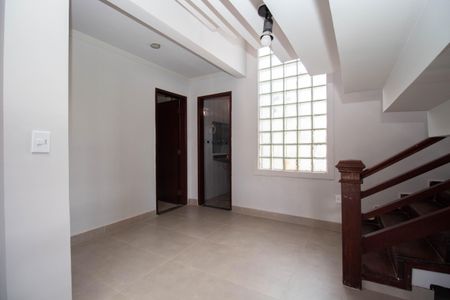 Casa de condomínio para alugar com 450m², 7 quartos e 3 vagasSala 