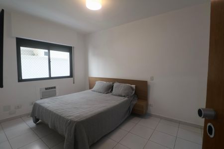 Suíte de apartamento para alugar com 3 quartos, 110m² em Centro, Guarujá