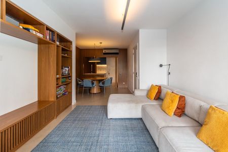 Sala de apartamento à venda com 3 quartos, 105m² em Indianópolis, São Paulo