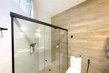 Apartamento à venda com 267m², 5 quartos e 1 vaga Apartamento à venda com 267m², 5 quartos e 1 vagaBanheiro