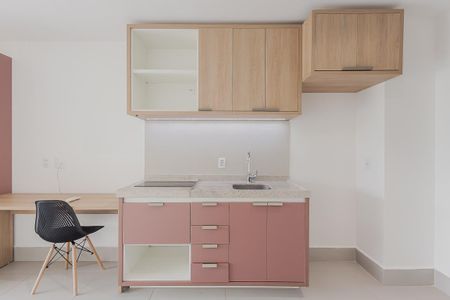 Cozinha de apartamento para alugar com 1 quarto, 28m² em Sumaré, São Paulo