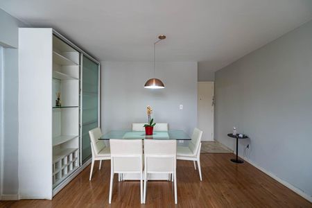 Apartamento para alugar com 115m², 3 quartos e 2 vagasSala