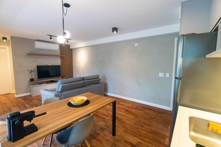 Sala/Cozinha de apartamento à venda com 2 quartos, 63m² em Jardim Prudência, São Paulo