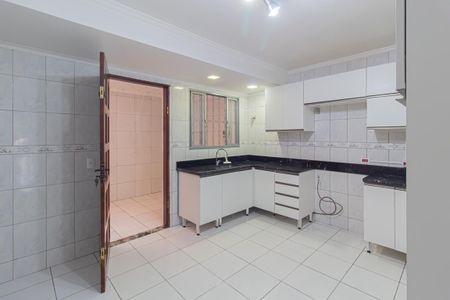 Cozinha de casa à venda com 2 quartos, 96m² em Vila Araguaia, São Paulo