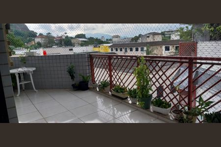 Apartamento à venda com 87m², 2 quartos e 1 vagaVaranda