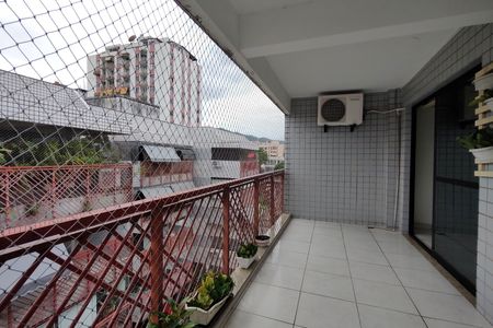 Apartamento à venda com 87m², 3 quartos e 1 vagaVaranda