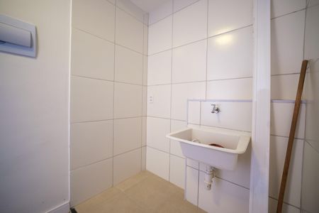Apartamento para alugar com 43m², 2 quartos e sem vaga Apartamento para alugar com 43m², 2 quartos e sem vagaÁrea de Serviço