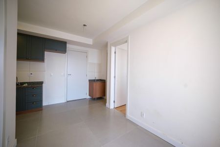 Sala de apartamento para alugar com 2 quartos, 43m² em Santo Cristo, Rio de Janeiro