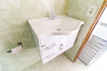 Casa para alugar com 100m², 4 quartos e 1 vaga Casa para alugar com 100m², 4 quartos e 1 vagaBanheiro