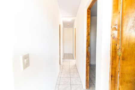 Casa para alugar com 100m², 4 quartos e 1 vaga Casa para alugar com 100m², 4 quartos e 1 vagaCorredor