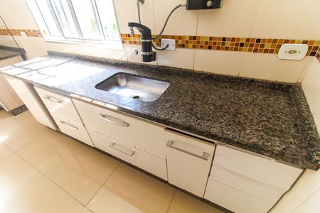 Casa para alugar com 100m², 4 quartos e 1 vaga Casa para alugar com 100m², 4 quartos e 1 vagaCozinha