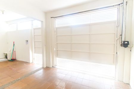 Casa para alugar com 100m², 4 quartos e 1 vaga Casa para alugar com 100m², 4 quartos e 1 vagaGaragem