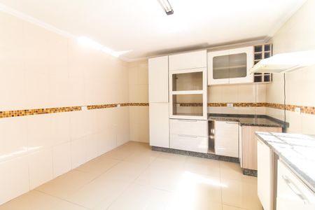 Casa para alugar com 100m², 4 quartos e 1 vaga Casa para alugar com 100m², 4 quartos e 1 vagaCozinha