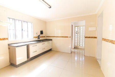 Casa para alugar com 100m², 4 quartos e 1 vaga Casa para alugar com 100m², 4 quartos e 1 vagaCozinha