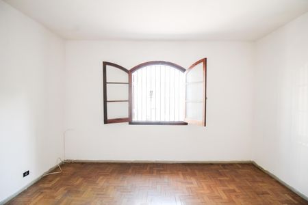 Casa para alugar com 120m², 3 quartos e 8 vagas Casa para alugar com 120m², 3 quartos e 8 vagasQuarto 1