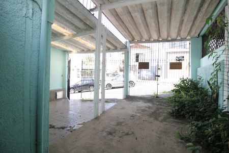 Casa para alugar com 120m², 3 quartos e 8 vagas Casa para alugar com 120m², 3 quartos e 8 vagasGaragem