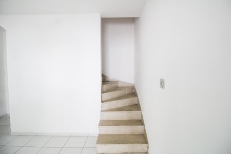 Casa para alugar com 120m², 3 quartos e 8 vagas Casa para alugar com 120m², 3 quartos e 8 vagasSala