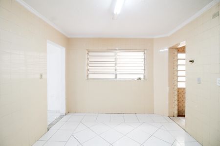 Casa para alugar com 120m², 3 quartos e 8 vagas Casa para alugar com 120m², 3 quartos e 8 vagasCozinha