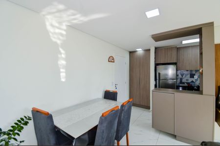 Sala de apartamento à venda com 2 quartos, 53m² em Vila Itapegica, Guarulhos