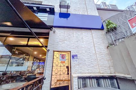 Apartamento para alugar com 40m², 1 quarto e sem vagaFachada com Plaquinha