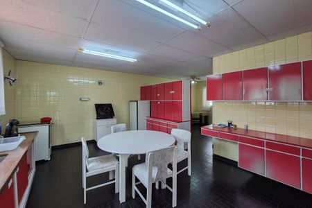 Casa à venda com 208m², 2 quartos e 2 vagasCozinha