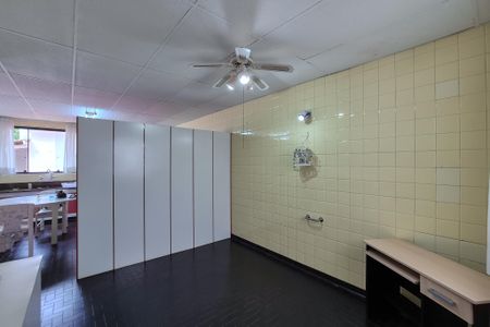 Casa à venda com 208m², 2 quartos e 2 vagasCopa