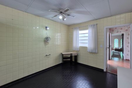 Casa à venda com 208m², 2 quartos e 2 vagasCopa