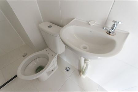 Apartamento para alugar com 33m², 2 quartos e sem vaga Apartamento para alugar com 33m², 2 quartos e sem vagaBanheiro