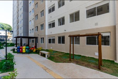 Apartamento para alugar com 33m², 2 quartos e sem vaga Apartamento para alugar com 33m², 2 quartos e sem vagaÁrea comum - Playground