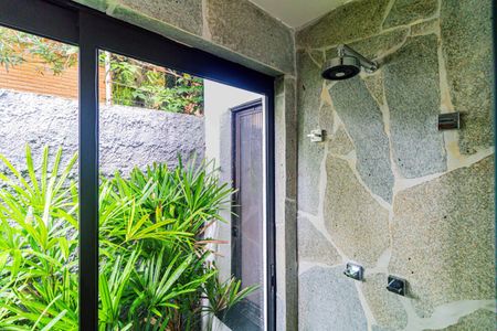 Casa à venda com 254m², 3 quartos e 3 vagasSuite 01 - Banheiro