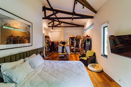 Casa à venda com 254m², 3 quartos e 3 vagasSuite 02