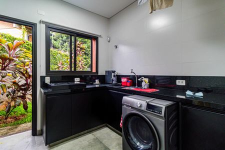 Casa à venda com 254m², 3 quartos e 3 vagasLavanderia