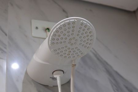 Casa para alugar com 300m², 2 quartos e 2 vagasBanheiro