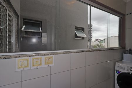 Apartamento à venda com 100m², 2 quartos e 2 vagasÁrea de Serviço