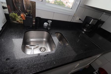 Apartamento à venda com 100m², 2 quartos e 2 vagasCozinha - Pia