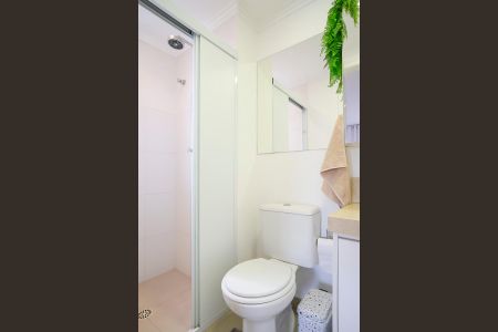 Apartamento à venda com 65m², 2 quartos e 2 vagasBanheiro da suíte 